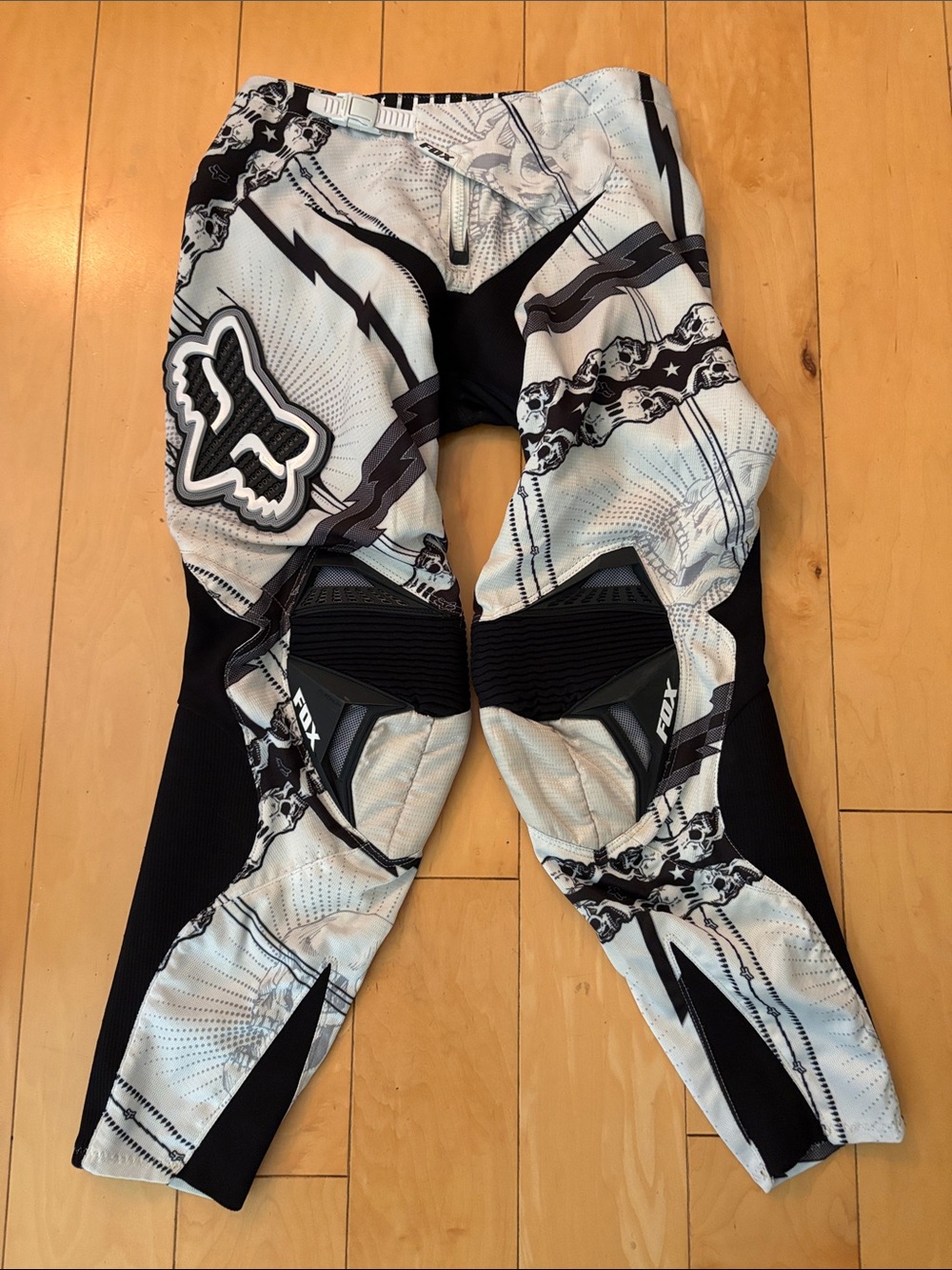 RARE  Vintage 2010 Fox Racing Platinum Pladistic Motocross Skulls RAP Men’s Pant
